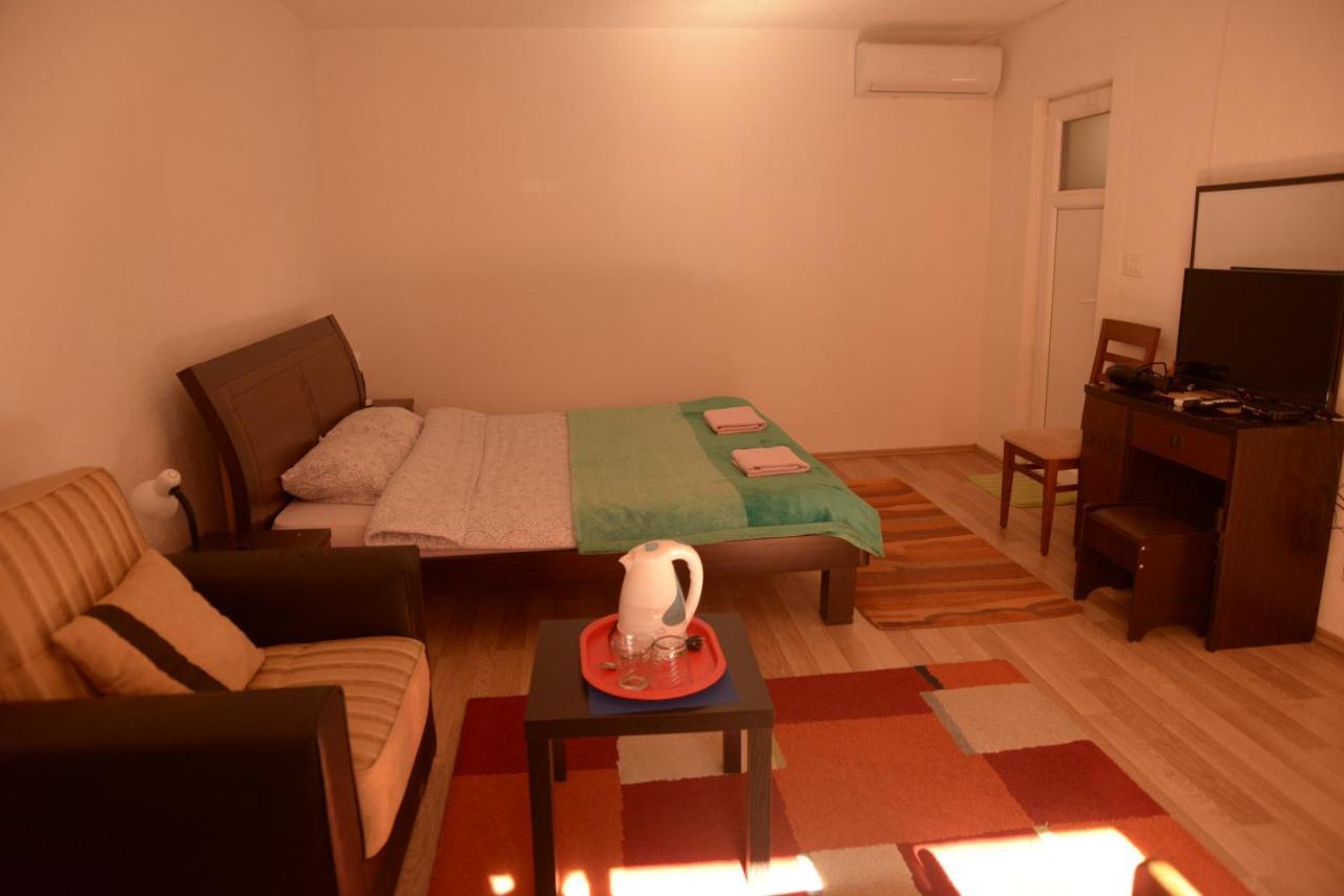 Hostel Tuba Prishtinë Exterior photo